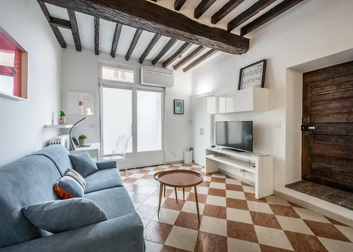 Casa Camilla - Arty Suite Nel Centro Storico